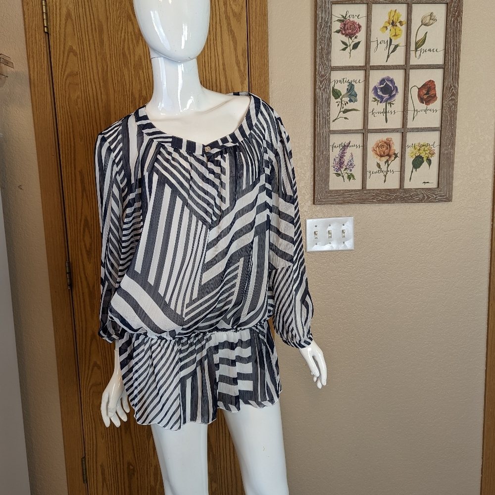Samantha Grey Flowy Peplum Top Blue With White Size 18